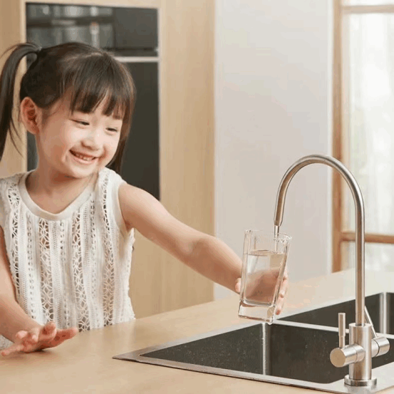 怎么樣讓孩子學(xué)會(huì )主動(dòng)喝水？超濾凈水器帶你找到答案1195