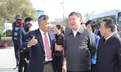 全國人大副委員長(cháng)陳竺和聯(lián)合國衛生署、國際紅十字會(huì )高級官員到訪(fǎng)立升集團蘇州基地